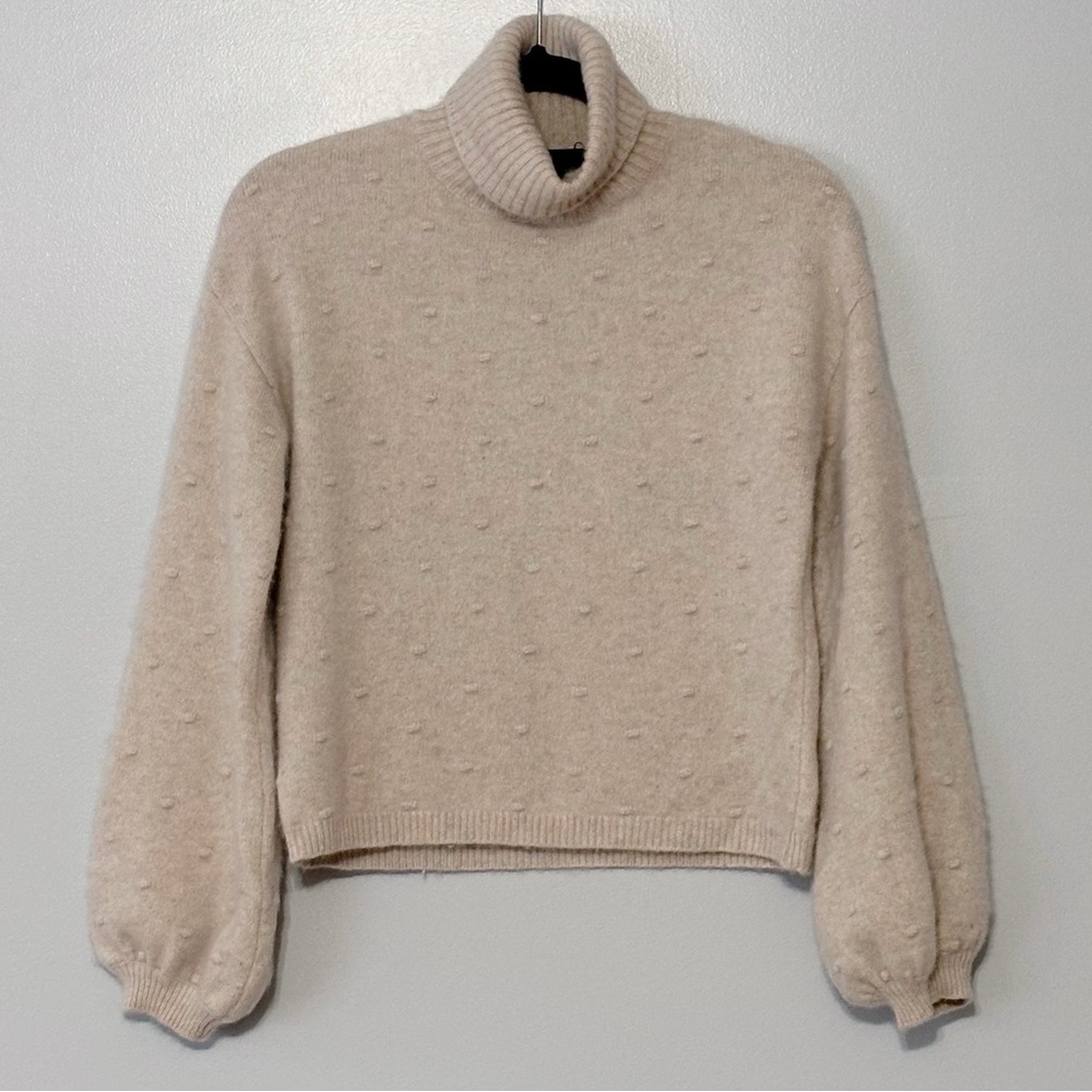 Magaschoni Cashmere Swiss Dot Cropped Sweater with Balloon Sleeve size Medium